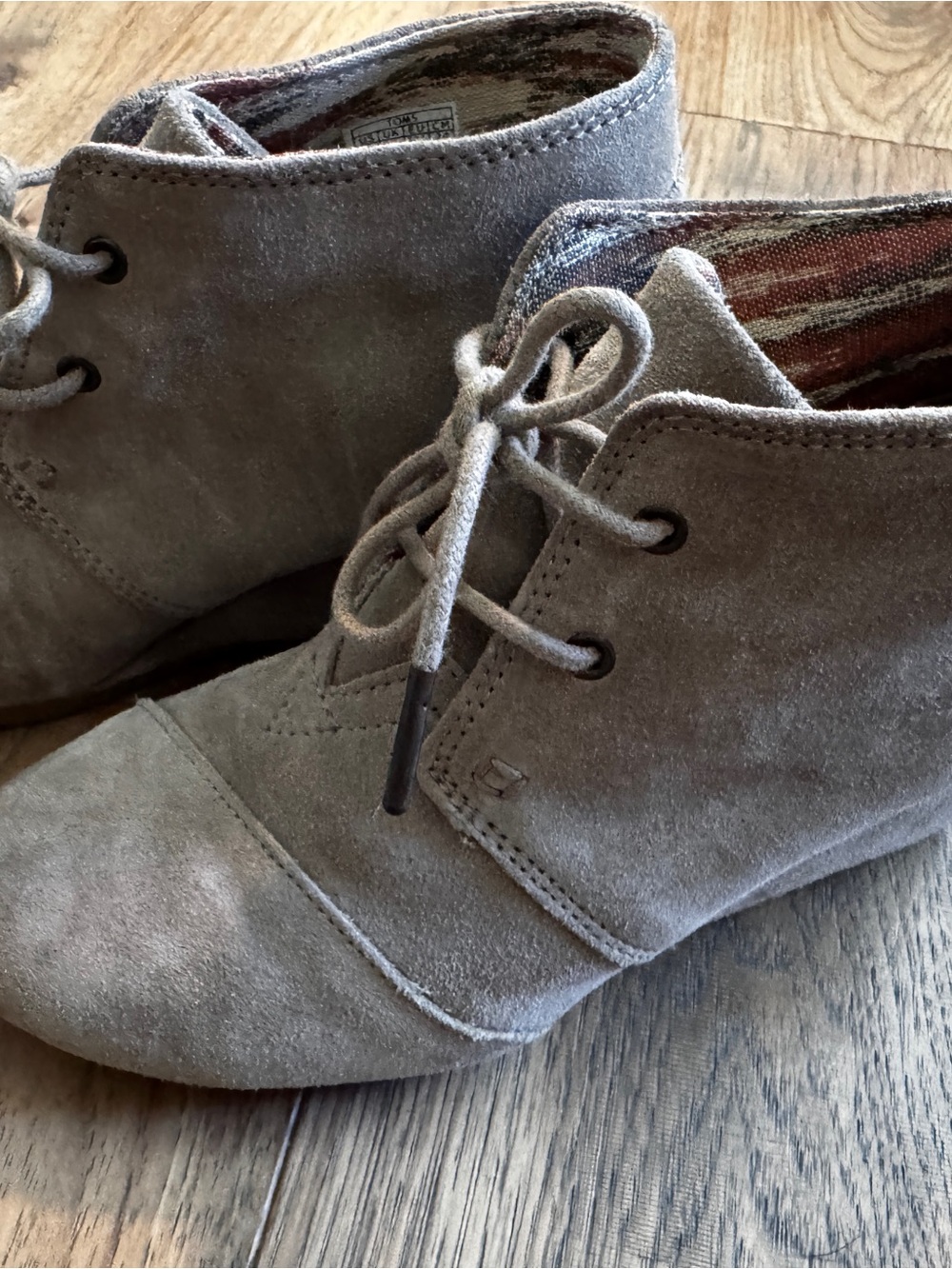 Toms Women’s Suede Lace-Up Ankle Boots - Gray